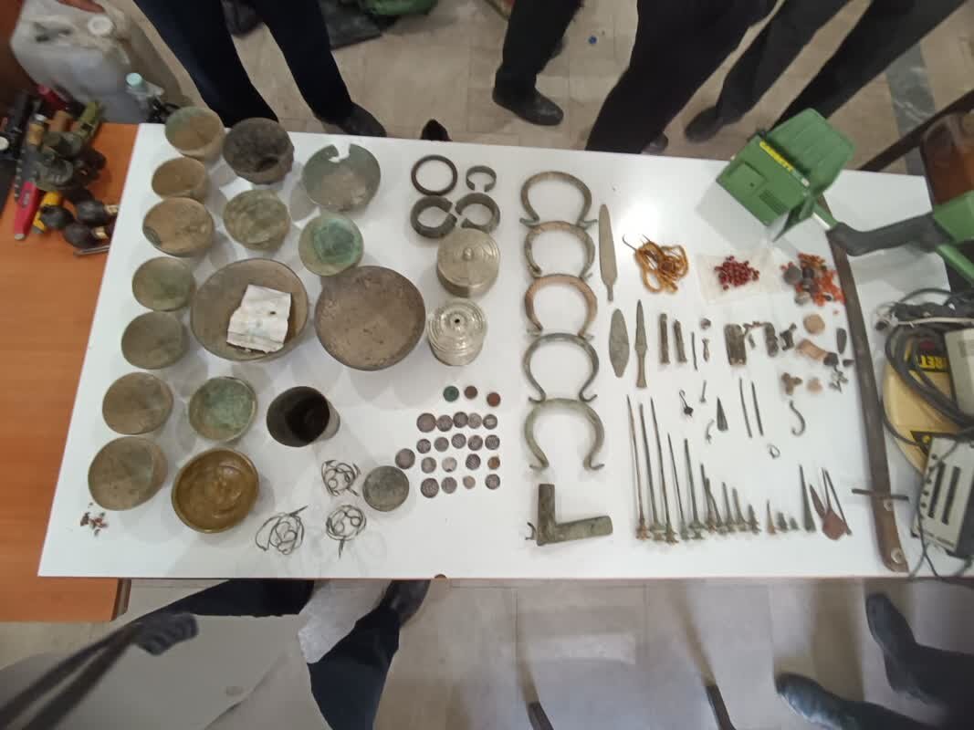 قاچاقچیان اشیای تاریخی در ارومیه دستگیر شدند