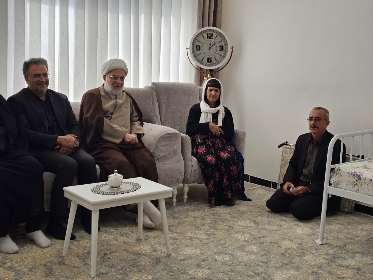 قدردانی نماینده ولی‌فقیه در کردستان از خانواده‌ شهدای دیواندره