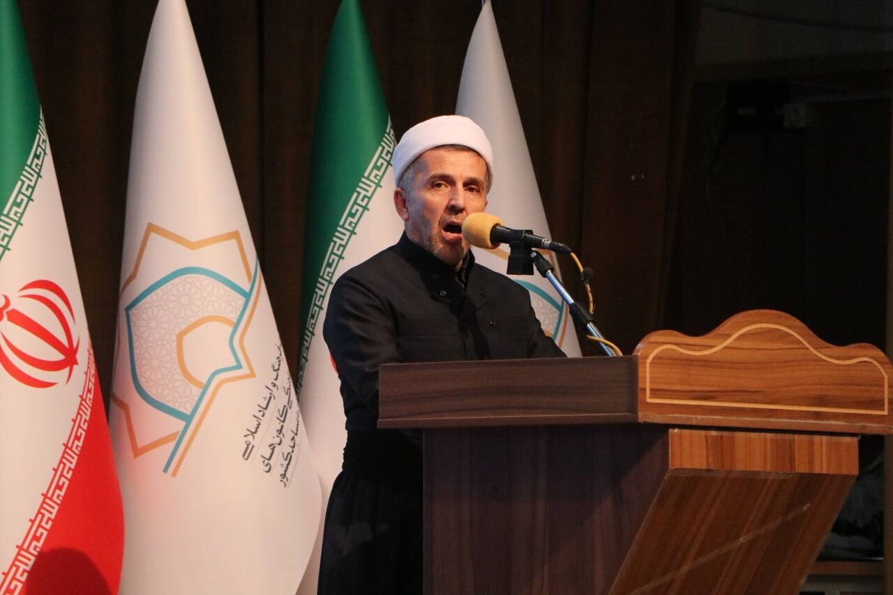 قرآن و رسول اکرم محور وحدت مسلمانان و راه برون رفت مشکلات هستند