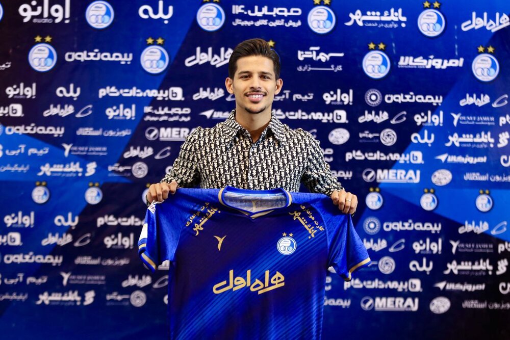 قرارداد قایدی با استقلال امضا شد/ بازگشت قرضی از امارات