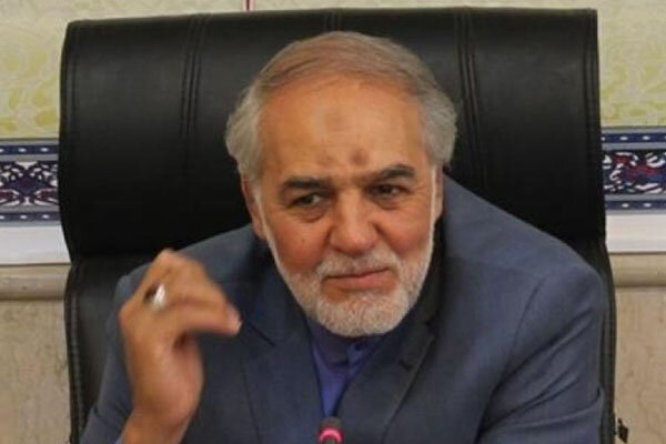 قره: استفاده از نیروهای جوان و متخصص در دستور کار قرار
گیرد