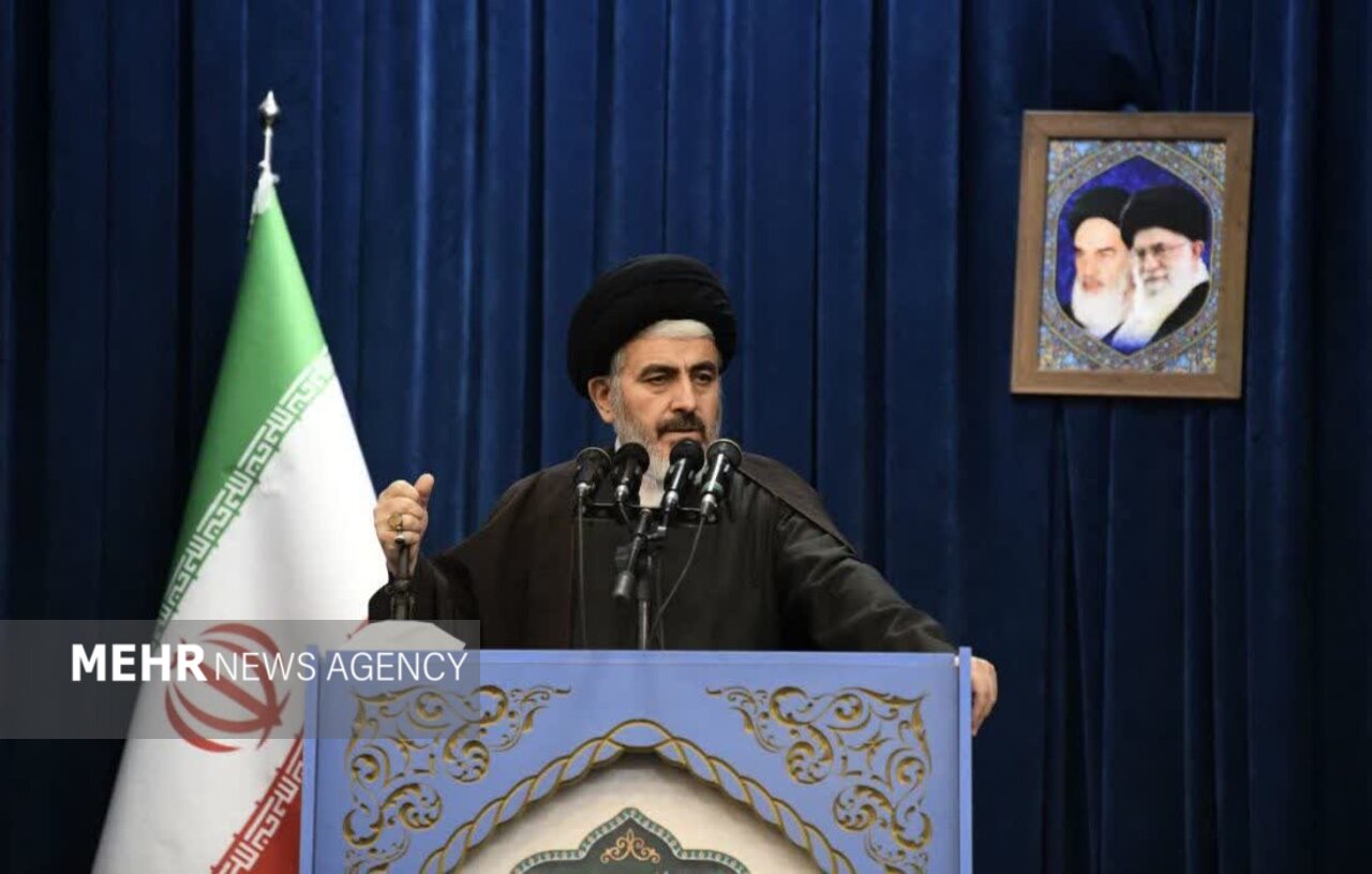 قریشی: پیروزی انقلاب اسلامی به ملت ایران عزت و خودباوری واقعی داد