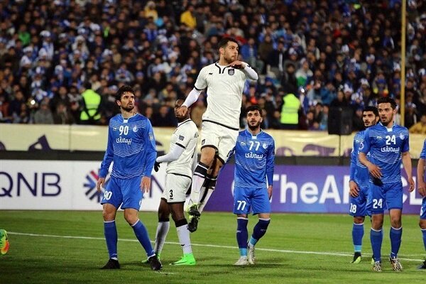 قصه تکراری روزهای پرالتهاب آبی‌ها/ استقلال و نکونام در
انتهای راه