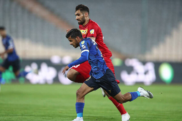 قضاوت داور بحث برانگیز بود/ استقلال باید برنده میشد