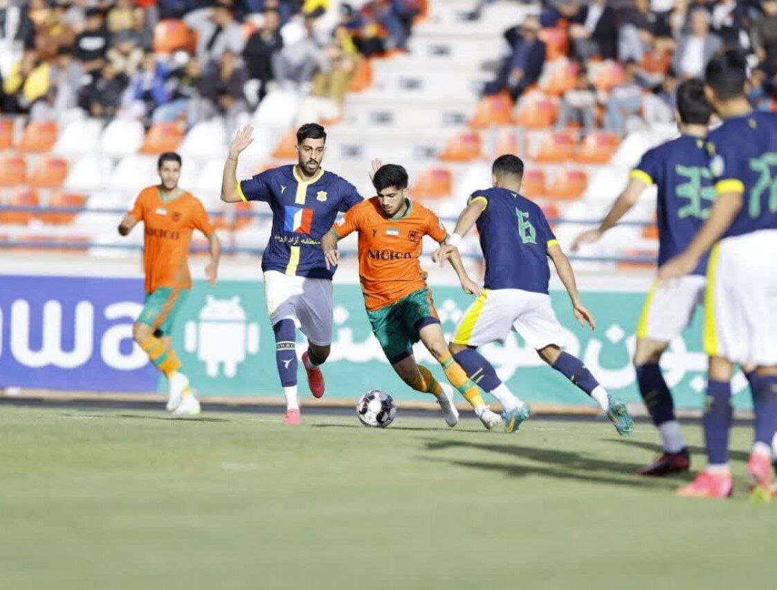 قوهای انزلی به رده دوم جدول پرکشیدند/ پیروزی ارزشمند نفت برابر مس