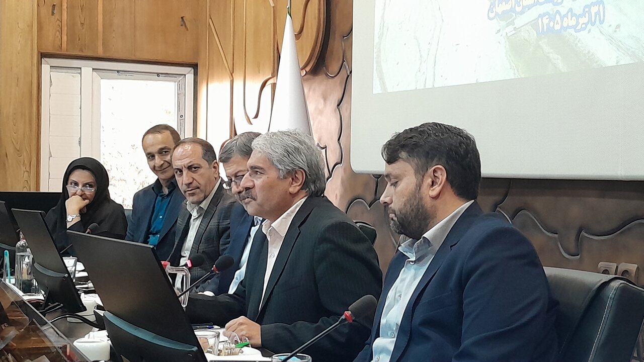 لاهیجانزاده: گاوخونی را جزیی از مخلوقات بدانید؛ تالاب جزیره گرمایی شد