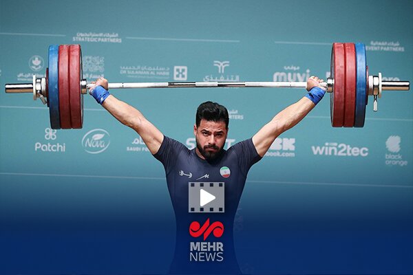 لحظه کسب مدال نقره توسط علیرضا معینی در بازیهای کشورهای اسلامی