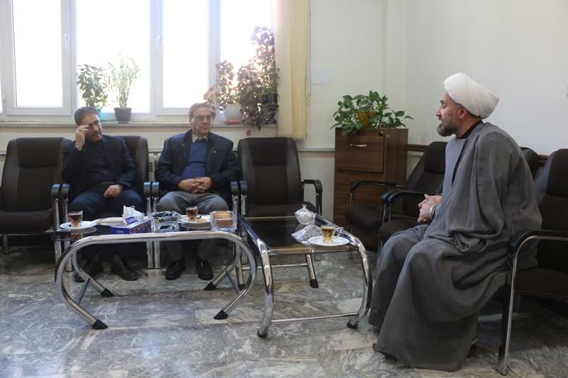 لزوم ایجاد شعبات رسیدگی به پرونده‌های امر به معروف در
کردستان