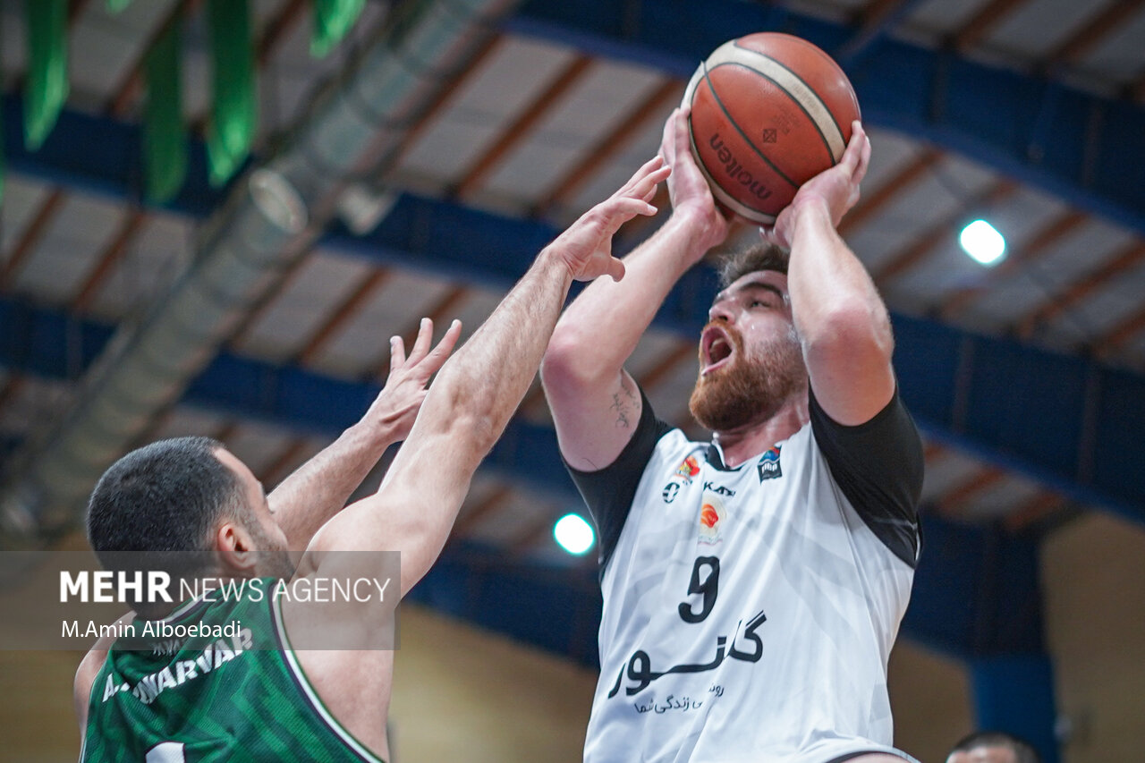 لیگ برتر بسکتبال – گلنور اصفهان و پاس کردستان