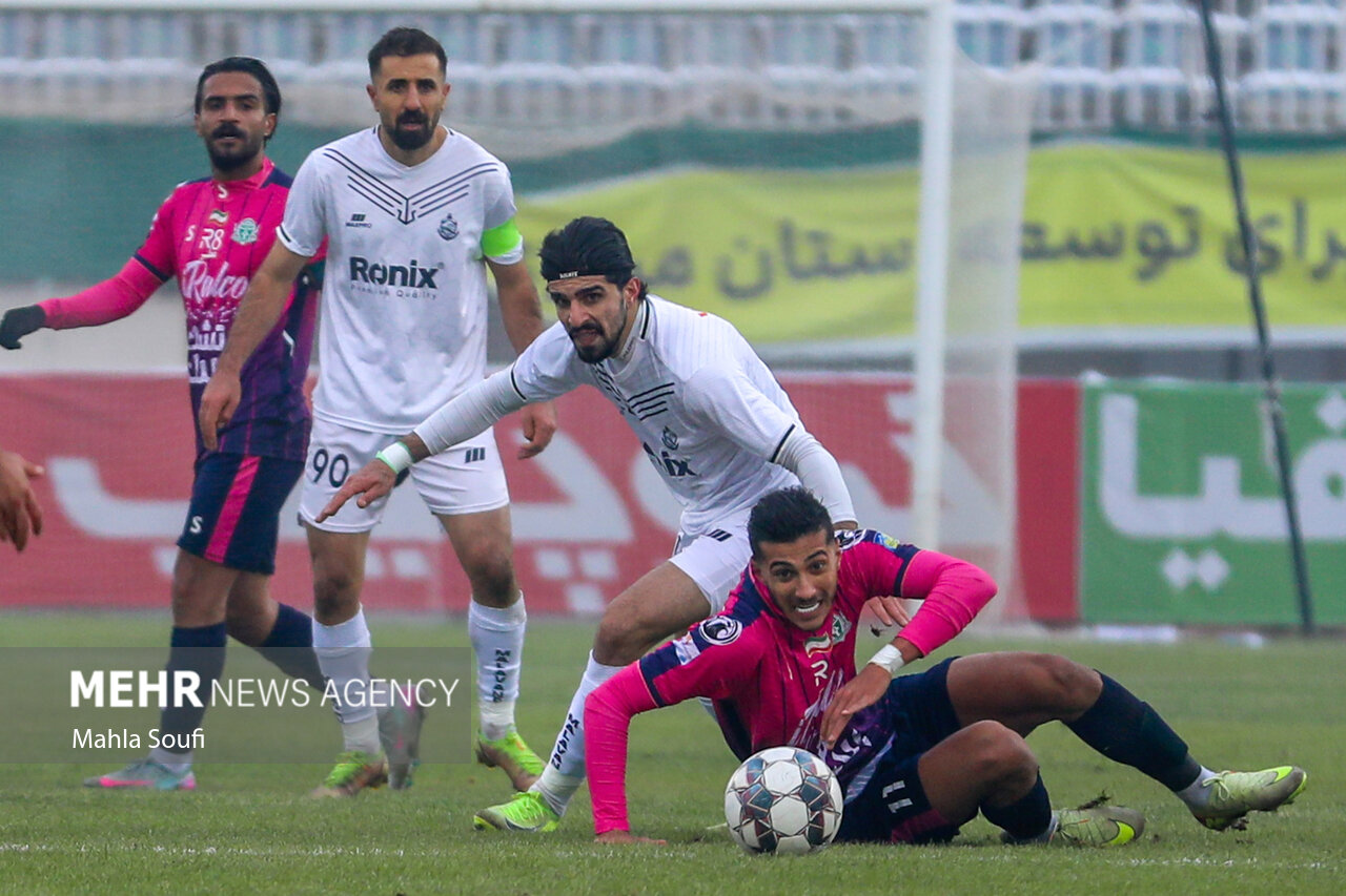 لیگ برتر فوتبال – آلومینیوم و ملوان