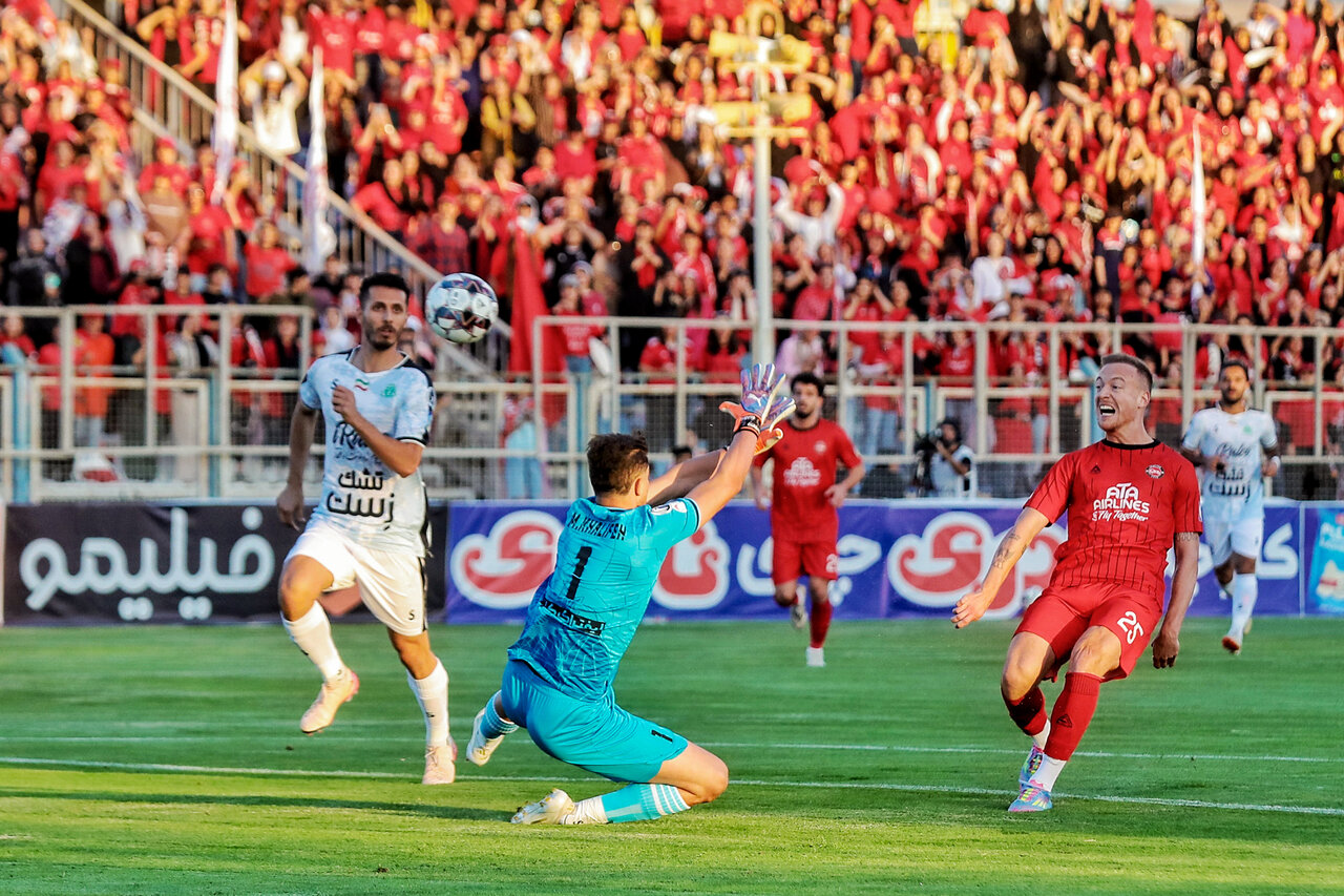 لیگ برتر فوتبال – تراکتور و آلومینیوم اراک