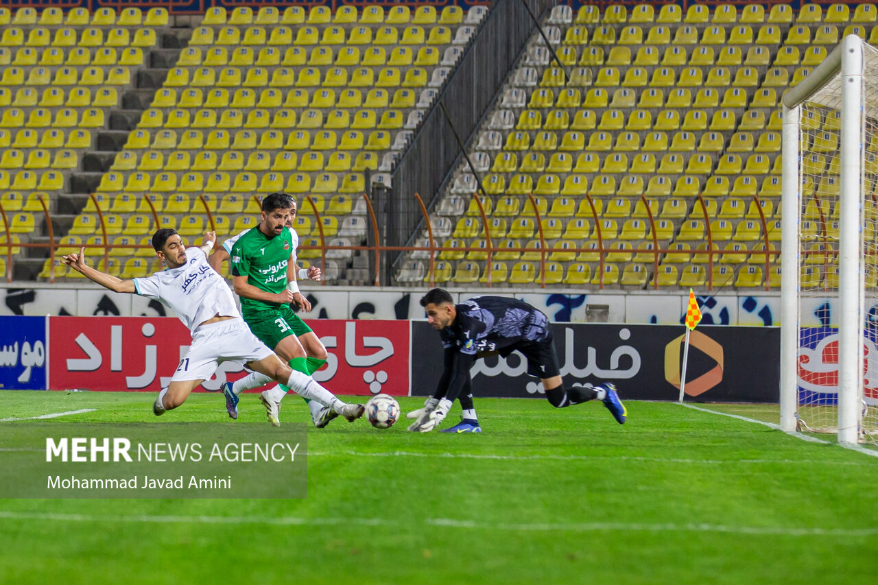 لیگ برتر فوتبال – شمس‌آذر و گل گهر