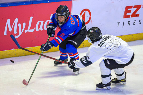 لیگ برتر هاکی روی یخ آقایان و بانوان به هفته پایانی رسید