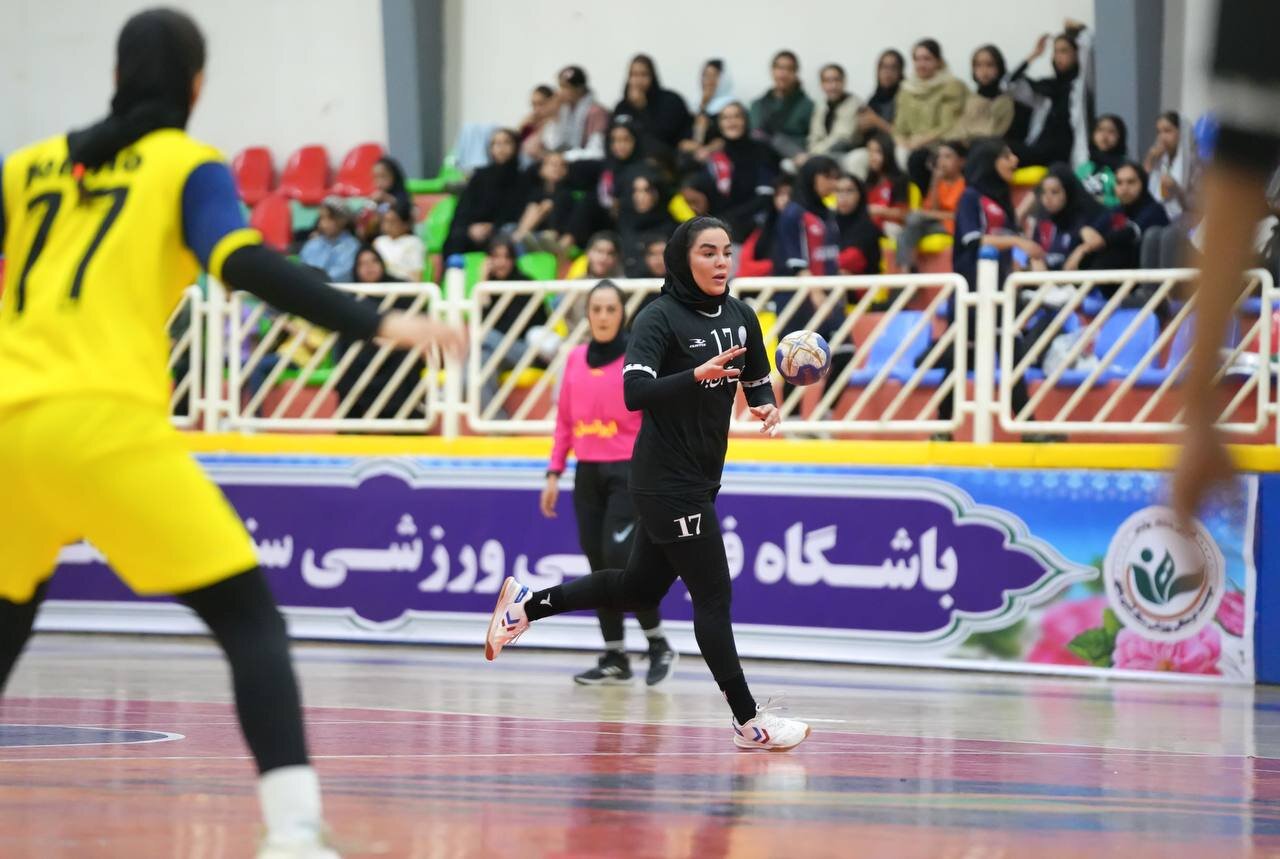 لیگ برتر هندبال بانوان از سر گرفته می شود؛ تعویق بازی استقلال تهران