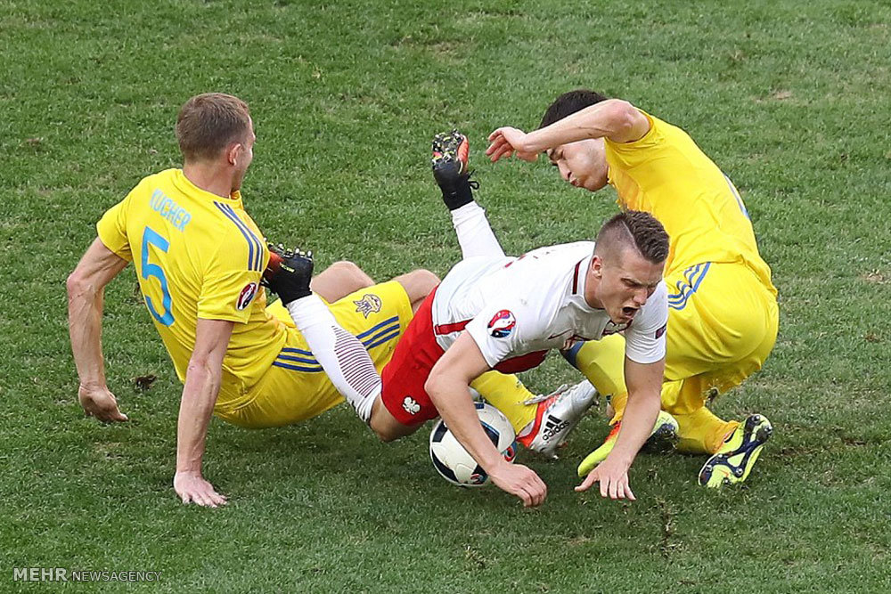 لیگ فوتبال اوکراین تعلیق شد