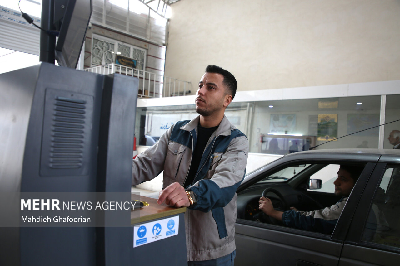 ماجرای فروش گواهی معاینه فنی برای خودروهای معیوب