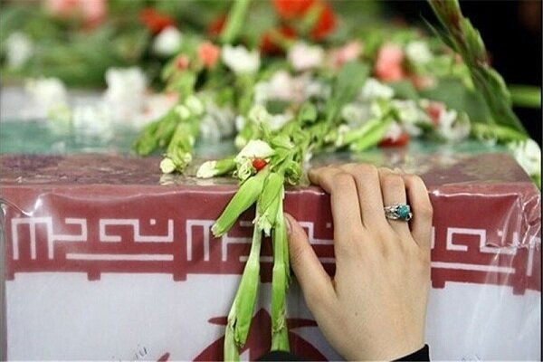 مادر شهیدان حسنوی به فرزندان شهیدش پیوست