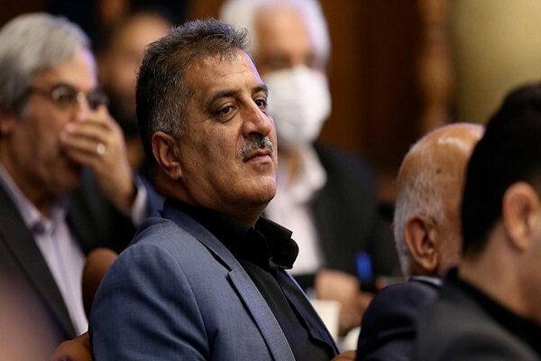 ماشینم به خاطر بدهی فدراسیون مصادره شد/ مجبور به استعفاشدم