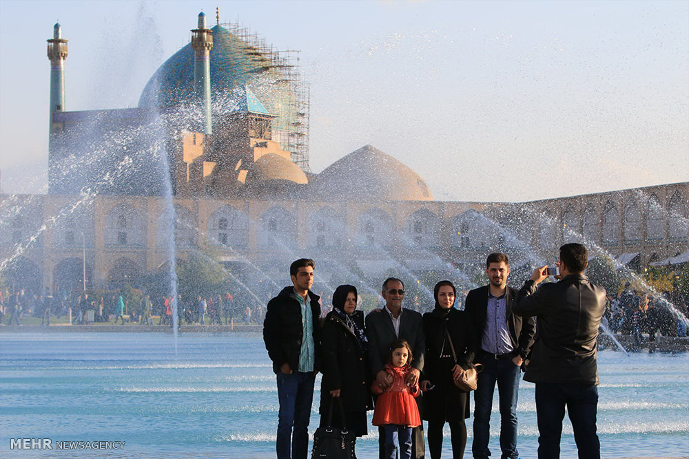 مالیات و ضعف قانونگذاری مشکل اصلی فعالان گردشگری