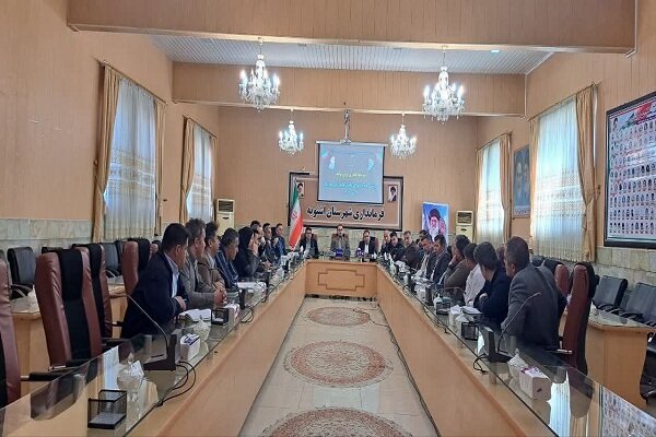 مام عزیزی: اشنویه در برندسازی محصولات کشاورزی ضعیف عمل کرده است