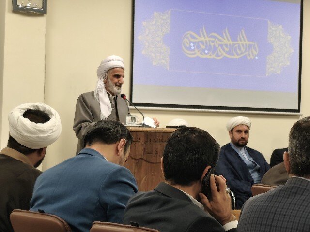 ماموستا رستمی: قرآن سرچشمه عدالت، وحدت و کرامت انسانی است