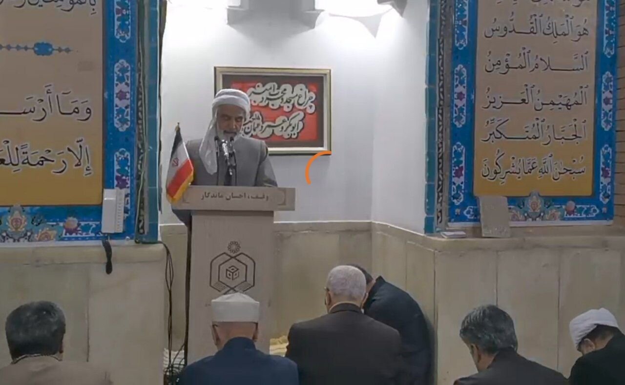 ماموستا رستمی: مردم کردستان با عشق میزبان زائران اربعین هستند