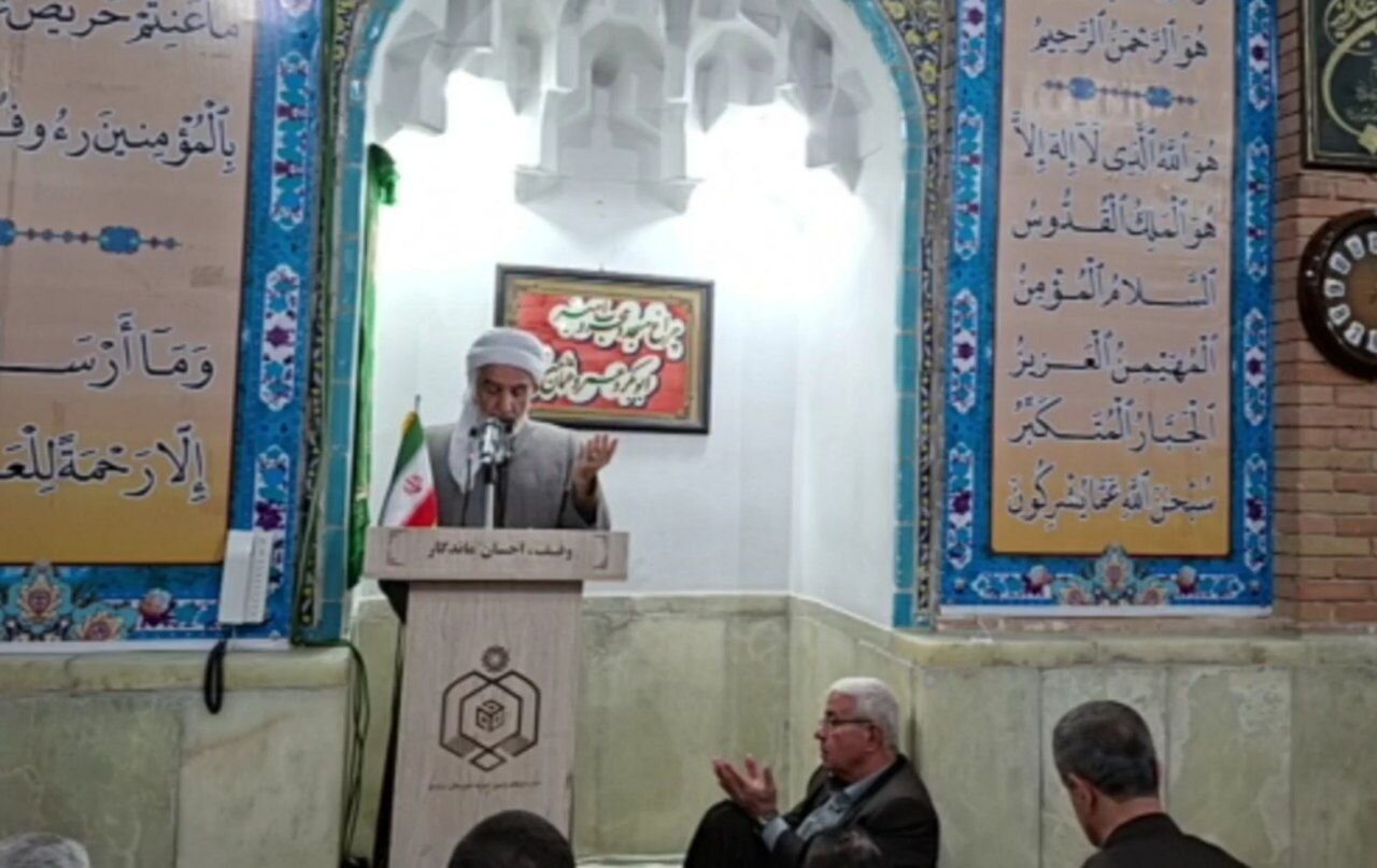 ماموستا رستمی: مسئولان برای رفع فقر و بهبود معیشت مردم گام بردارند