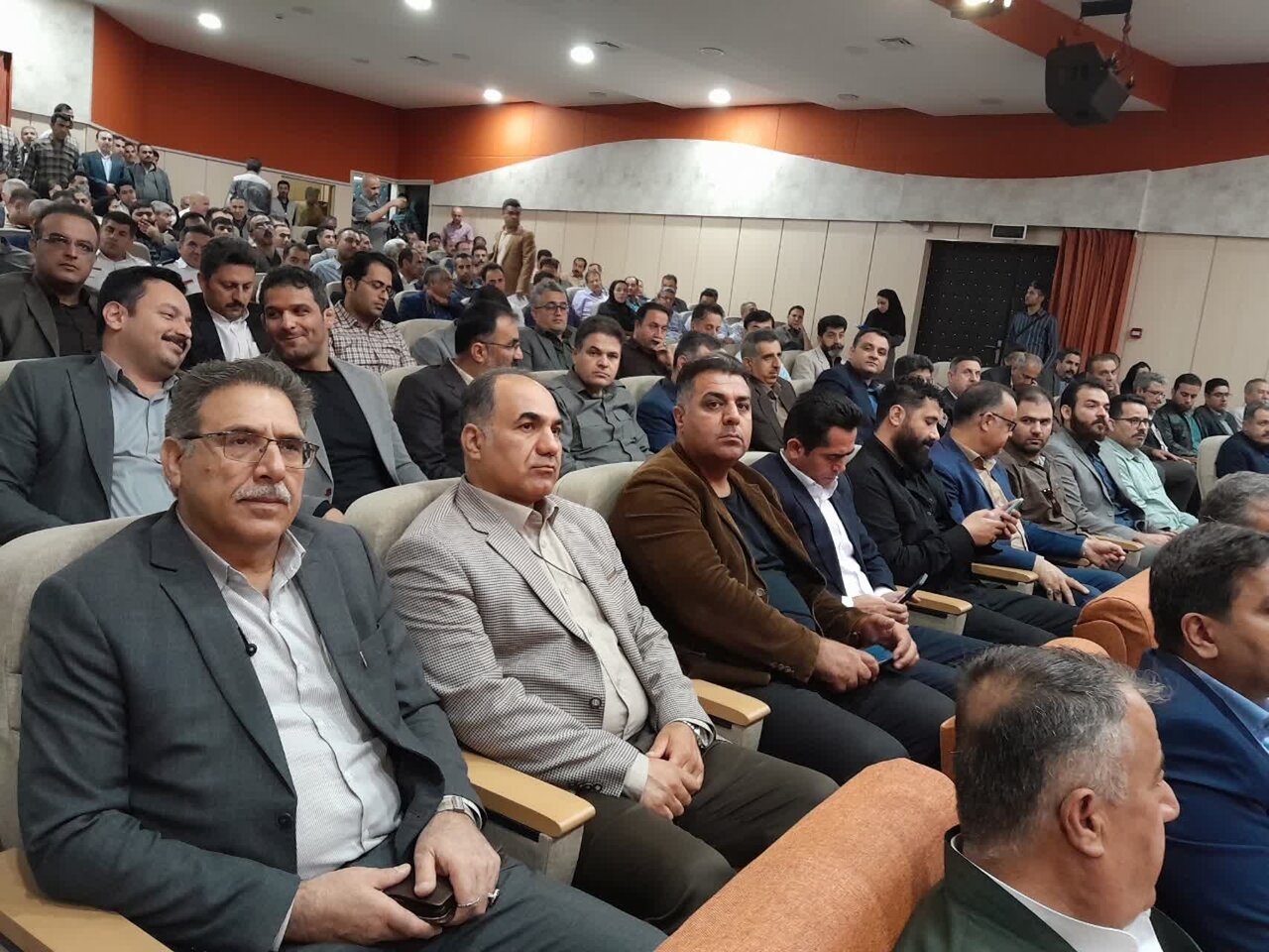 مجتمع فرهنگی شهدا سنندج بستری برای تربیت هنرمندان مستعداست