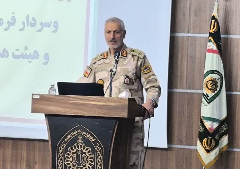 مجموعه انتظامی برای دفاع از آرمانهای انقلاب اسلامی تلاش میکند