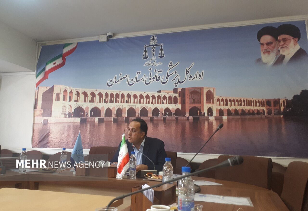 مجوز ۴۷۳ سِقط قانونی جنین در اصفهان صادر شد