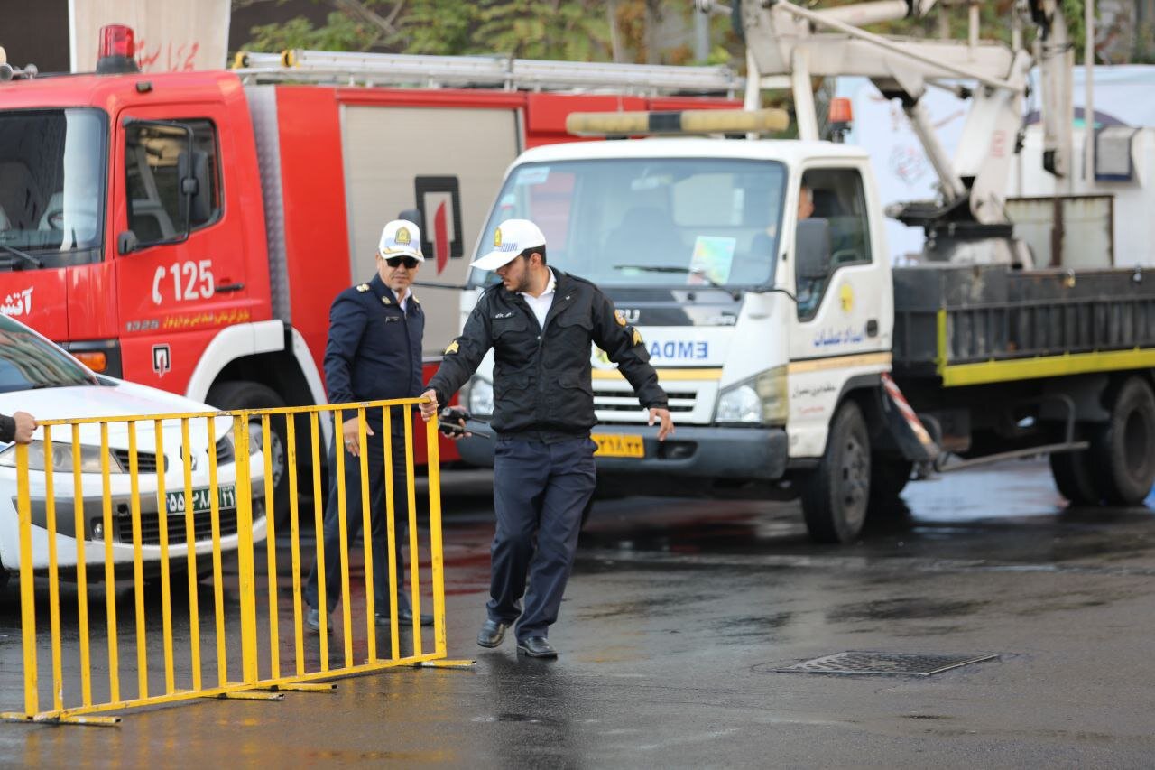 محدودیت در بزرگراه باقری به دلیل نصب عرشه دورگرد غیرهم سطح