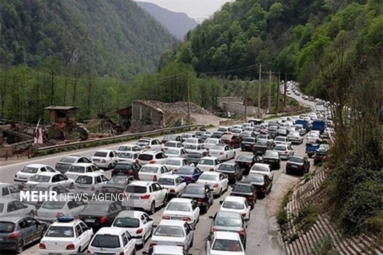 محدودیت‌های ترافیکی از ساعت ۱۴ به دلیل ترافیک سنگین در جاده چالوس