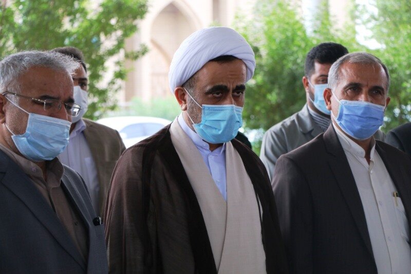 محرومیت خوزستان مشهود است / با متخلفان قاطعانه برخورد میشود