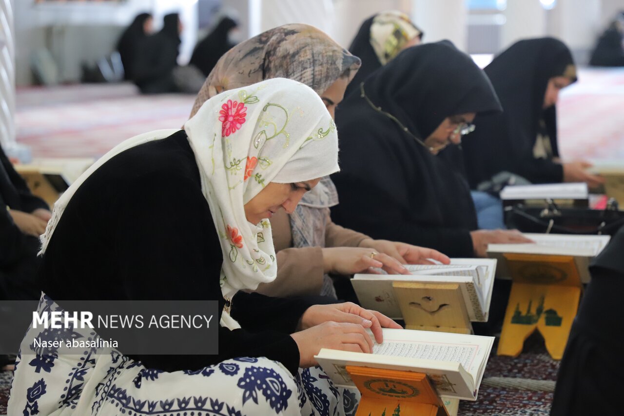 محفل انس با قرآن در سنندج