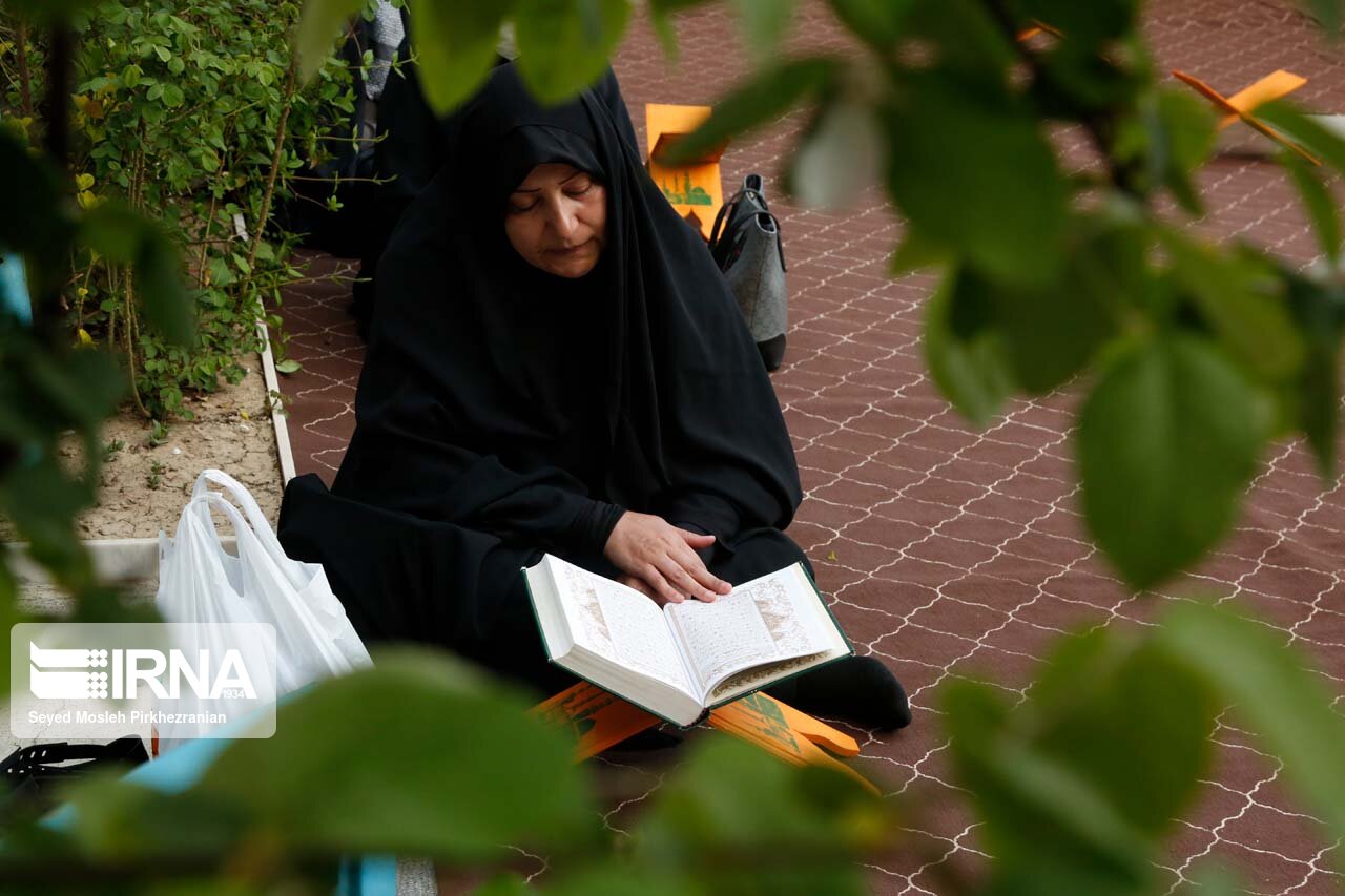 محفل اٌنس با قرآن در مسجد جامع سنندج