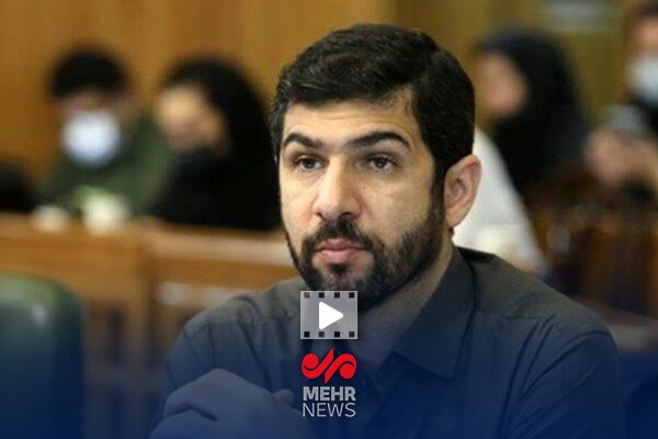 محمد آخوندی: پرسپولیس مدیر تمام وقت می خواهد