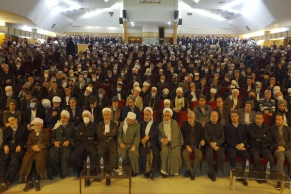 محکومیت نشریه فرانسوی از سوی روحانیون اهل سنتکردستان