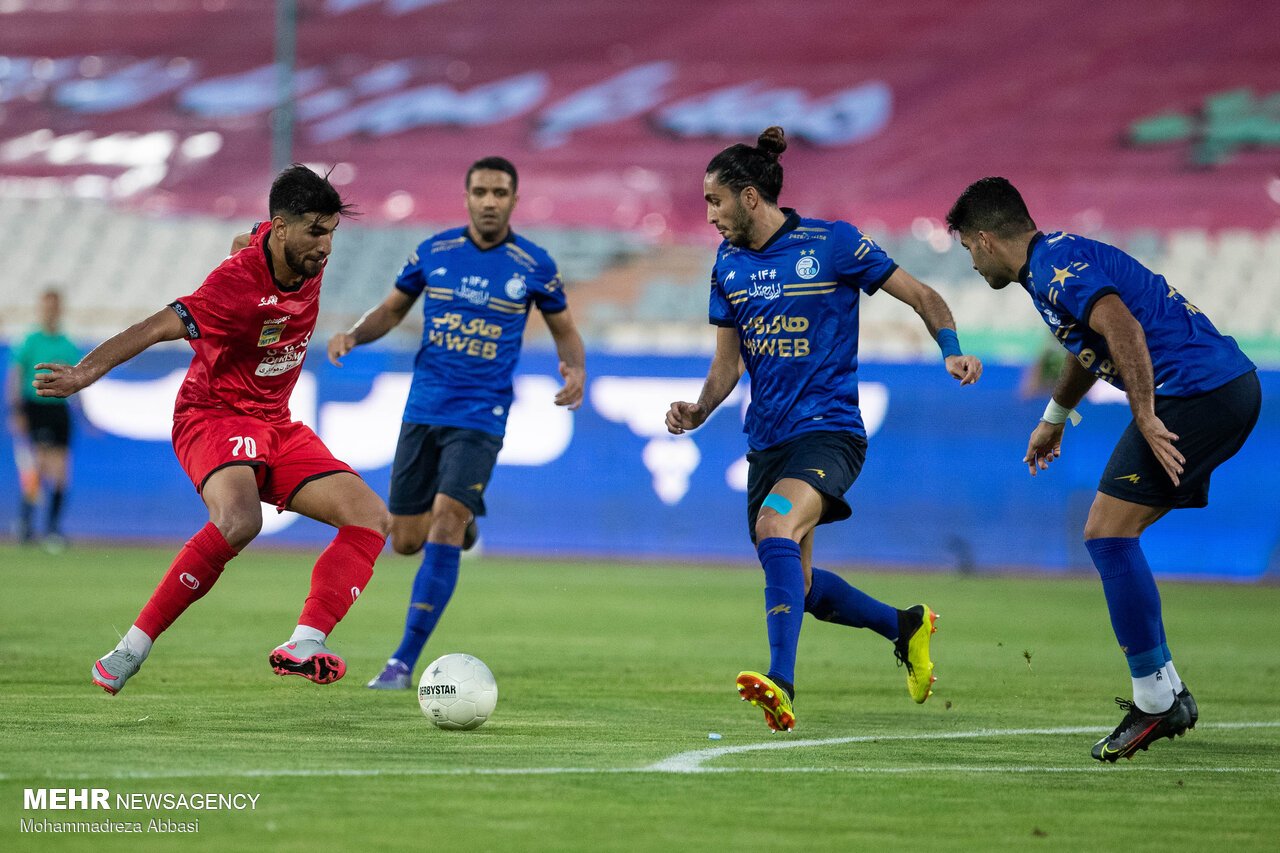 مدافع جنجالی استقلال خرید زمستانی پرسپولیس نیست