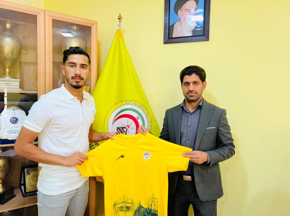 مدافع سابق تراکتورسازی تبریز به فجر سپاسی شیراز پیوست