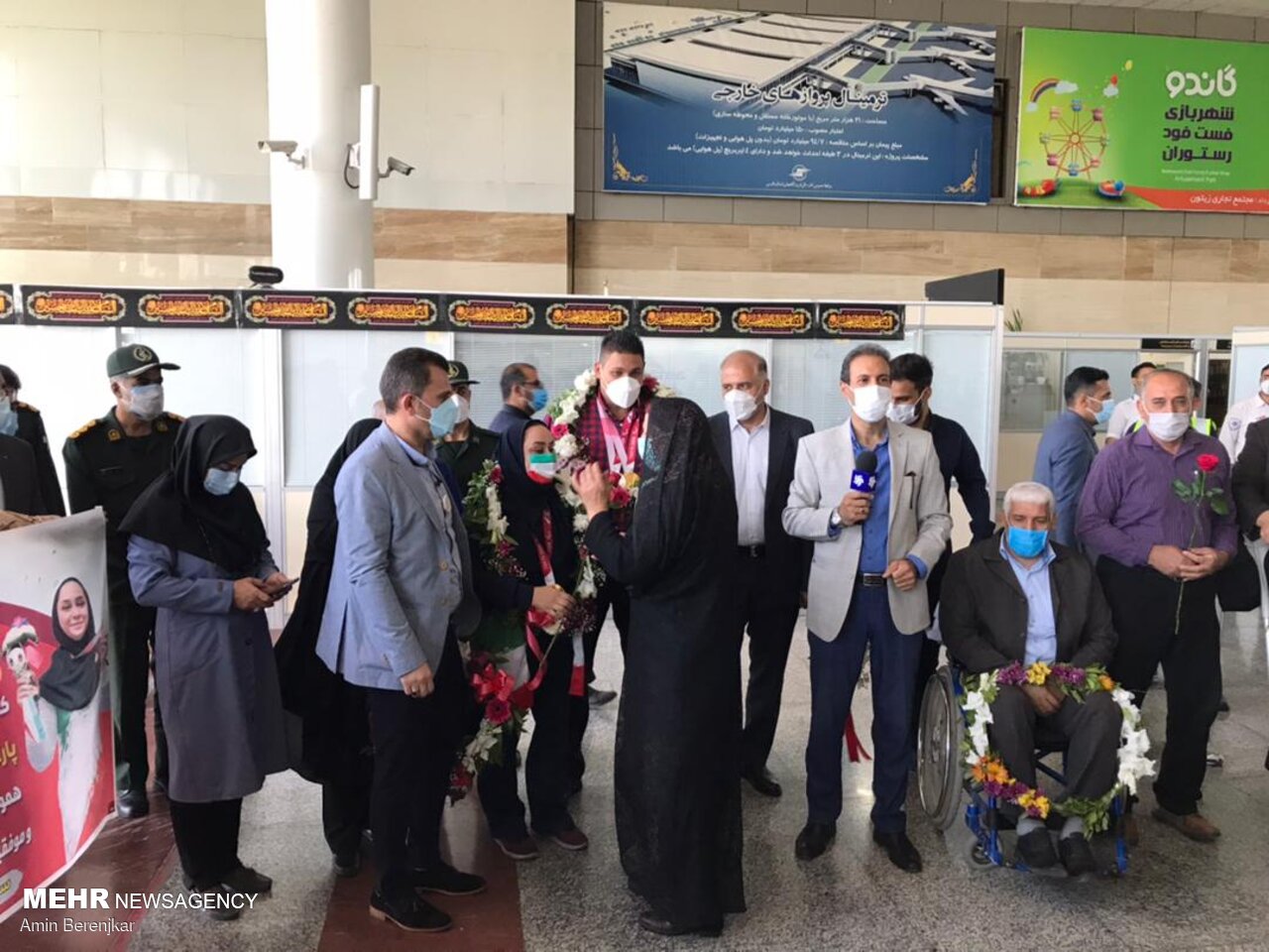 مدال آوران پارالمپیک توکیو وارد شیراز شدند