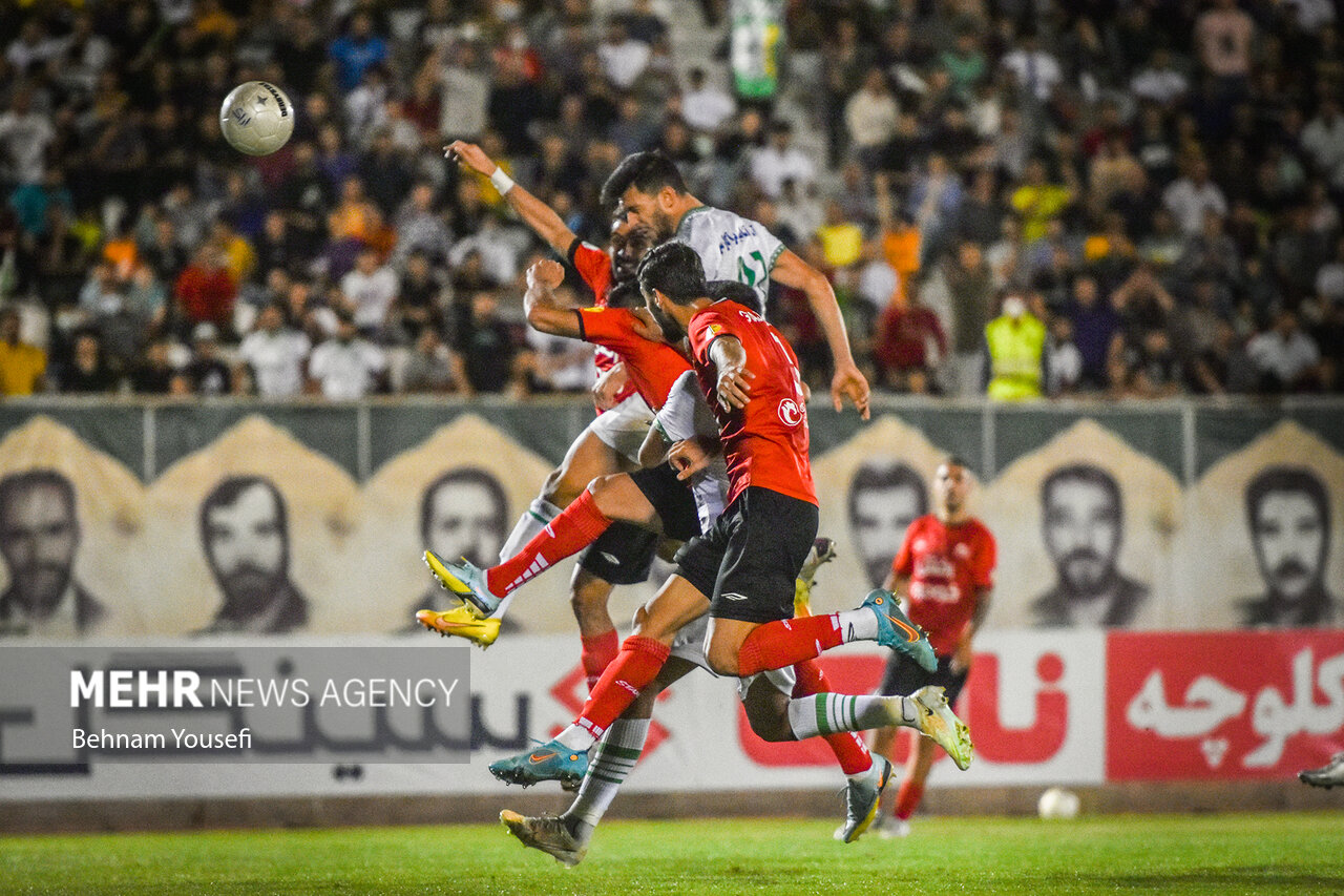 مدعیان در کمین لغزش پرسپولیسِ صدرنشین/ استقلال روی مرز خطرناک