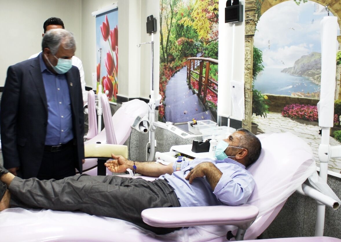 مدیرعامل سازمان انتقال خون: کشور به ۱۰۰ دستگاه اتوبوس خونگیری نیاز دارد