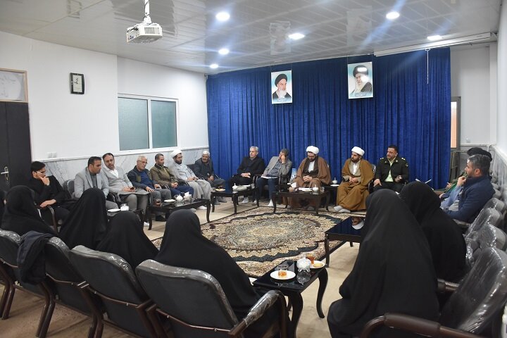 مراسم اعتکاف در مساجد جامع شهر و روستاهای قروه برگزارمی‌شود