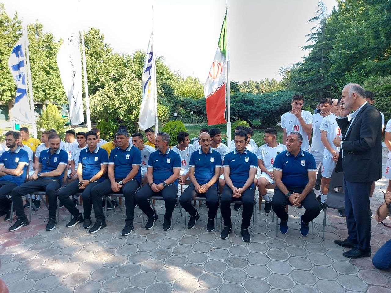 مراسم بدرقه نوجوانان با حضور میهمانان ویژه برگزار شد