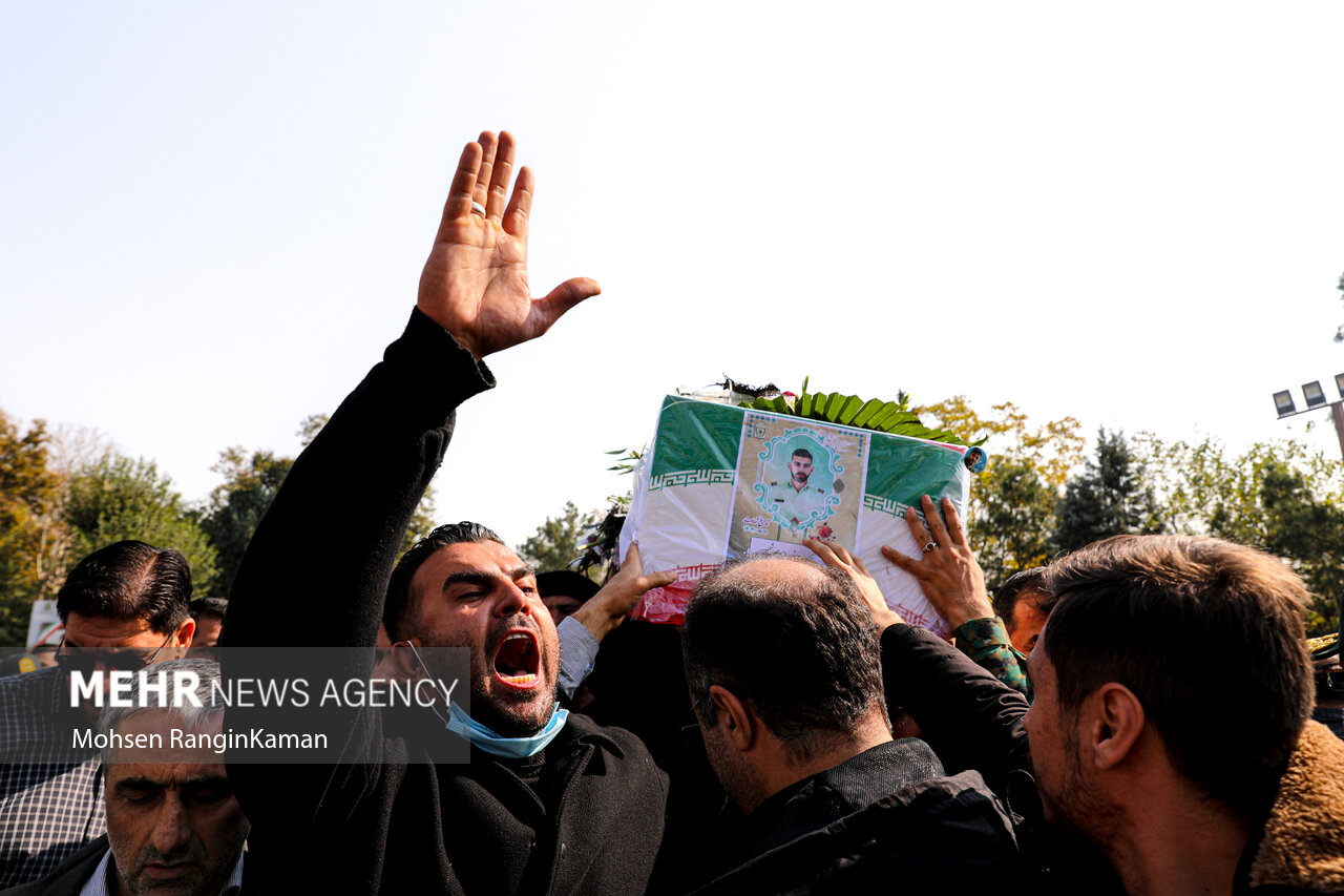 مراسم تشییع شهید امنیت امیرمحمد شمسی