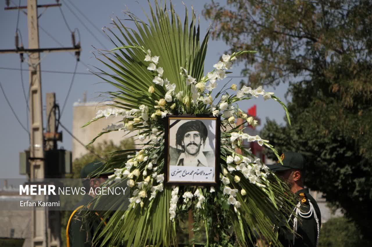 مراسم تشییع شهید تازه تفحص شده در کامیاران