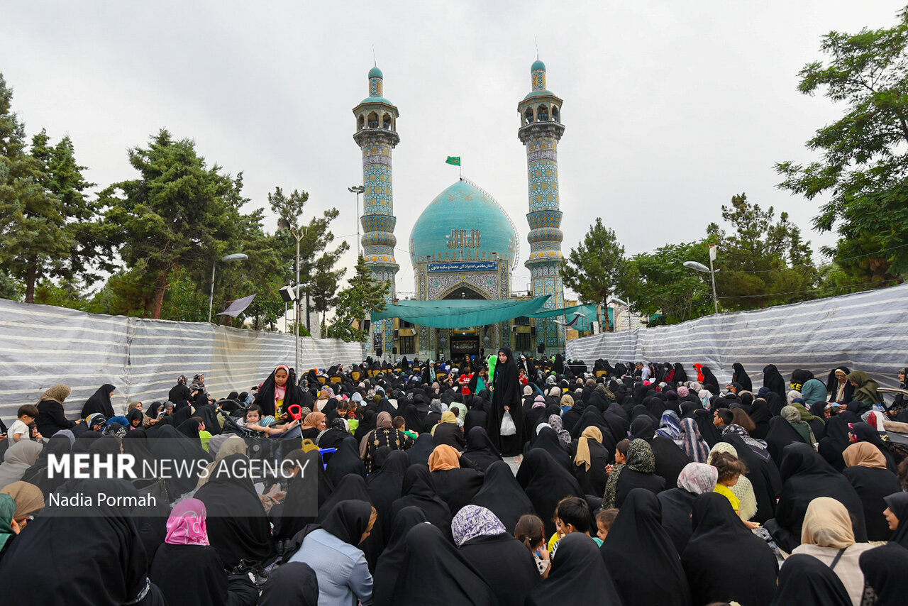مراسم دعای عرفه در ۱۱ امامزاده آذربایجانغربی برگزار
میشود