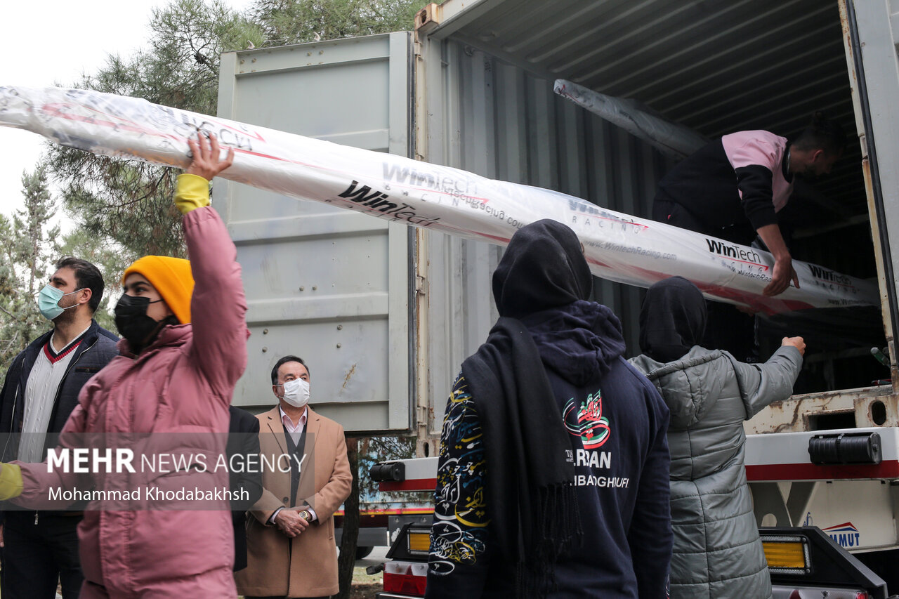 مراسم رونمایی از قایقهای روئینگ ایران در ورزشگاه آزادی