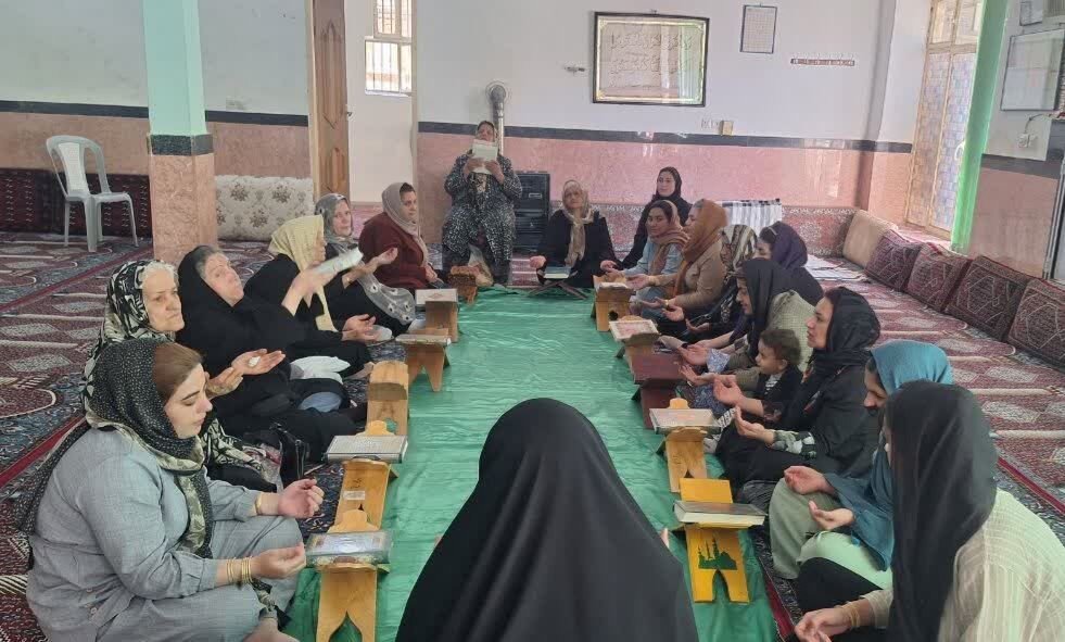 مراسم معنوی محفل انس با قرآن کریم در سنندج برگزار شد