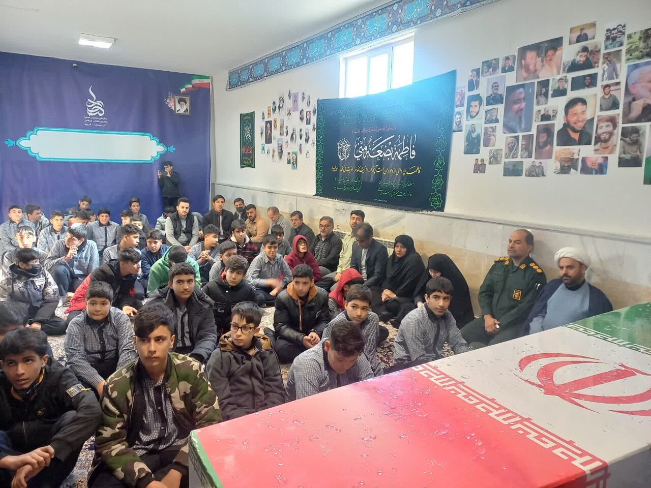 مراسم وداع با شهید گمنام در دبیرستان صدرا قروه